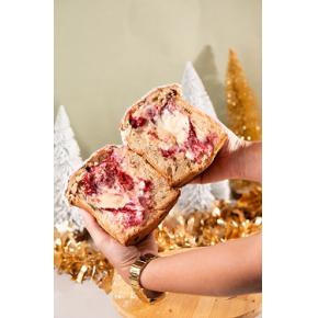 Chocotone Ninho com frutas vermelhas